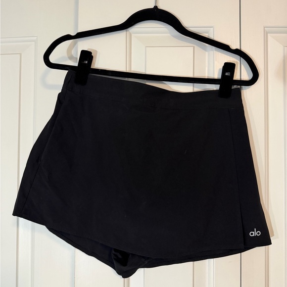 ALO Yoga Black Clubhouse Skort Size M - Picture 4 of 6